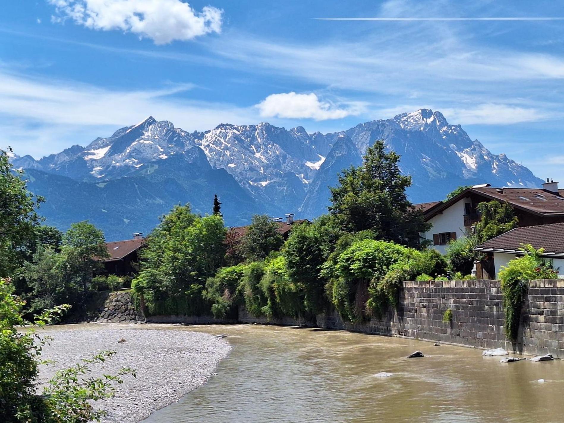 Hotel Gasthof Alter Wirt Farchant Exterior foto